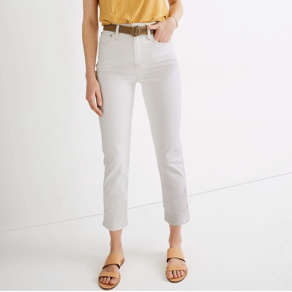 NWT Classic Straight Jeans in Tile White Size W 23
